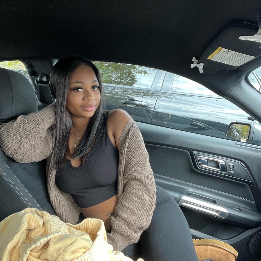 Meet your Posher, Ta’keya